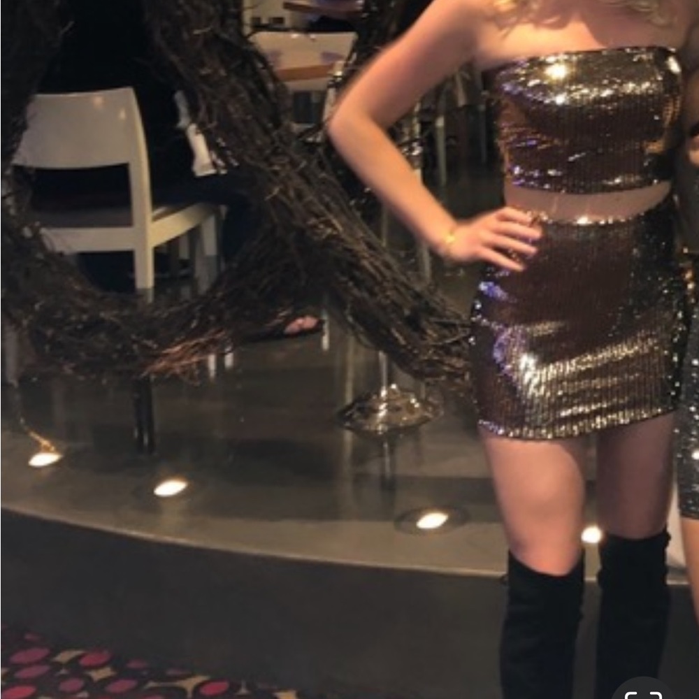 2 piece gold sequin skirt & bandeau top - Picture 2 of 6